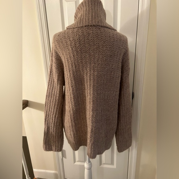 Anthropologie Oversized Chunky Turtleneck Swearer - Picture 9 of 11